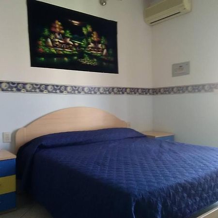 Al Centro Bed & Breakfast Fondi Eksteriør bilde