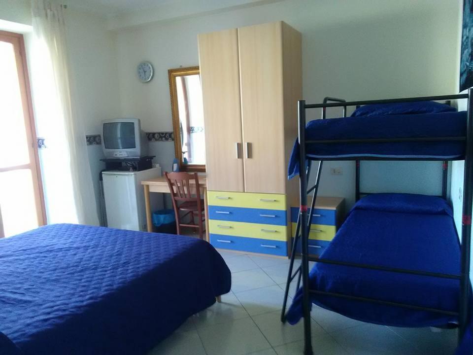 Al Centro Bed & Breakfast Fondi Eksteriør bilde
